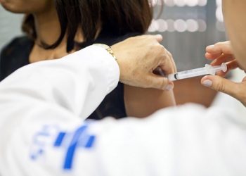 Saúde reforça importância da vacinação contra a hepatite A e B