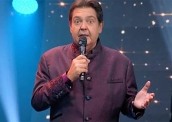 Faustão detona equipe após gafe em programa ao vivo