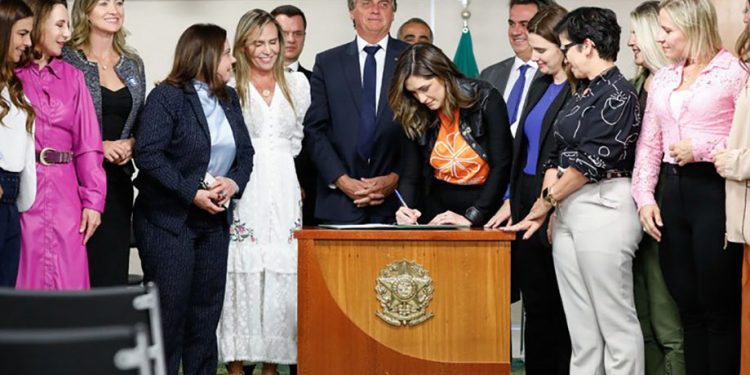 Governo Federal institui programa de proteção integral da criança e do adolescente