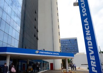 Após 52 dias em greve, médicos peritos do INSS voltam a trabalhar hoje