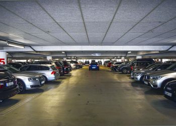 O carro cresceu, a garagem encolheu. E agora, síndico?