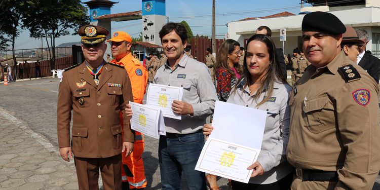 Usiminas e Instituto Usiminas recebem reconhecimento da PMMG