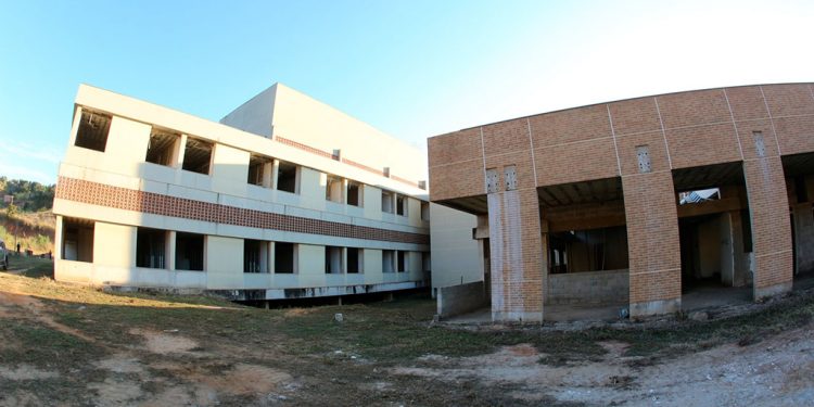 Minas lança edital para retomada de obras do Hospital Regional de Teófilo Otoni