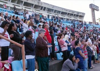 Renovação Carismática Católica promove 35º Louvai ao Senhor no Ipatingão