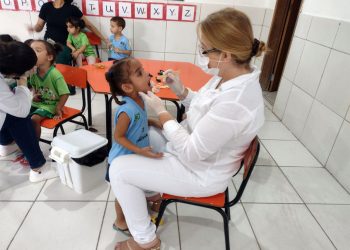Ipatinga realiza ações nas escolas para enfatizar importância da Saúde Bucal