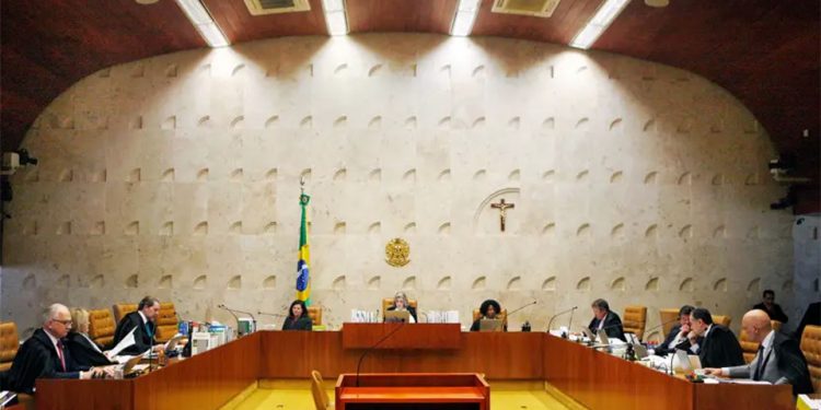 O Globo diz que STF faz ‘ativismo político’ e ‘invade competências’