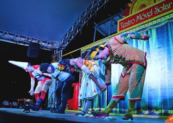 Teatro Móvel Solar leva apresentações gratuitas para praça do Bom Jardim, em Ipatinga