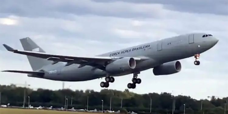Força Aérea Brasileira Revela 1º Airbus KC-30