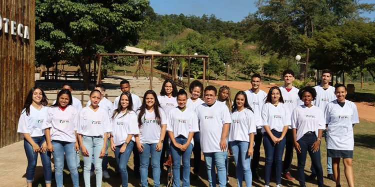 Programa prepara jovens para o mercado de trabalho no meio rural