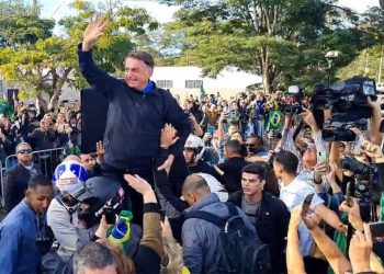 Bolsonaro retorna a Juiz de Fora e participa de motociata