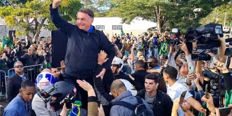 Bolsonaro retorna a Juiz de Fora e participa de motociata