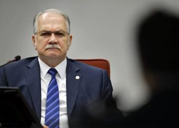 Ministro Edson Fachin diz que “sociedade armada é oprimida”