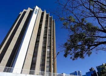 Diretor da Caixa é encontrado morto na sede do banco em Brasília