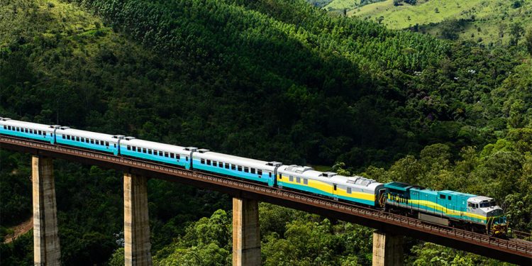 Trem de passageiros Vitória-Minas volta a circular a partir de segunda-feira (25)