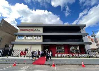 Univaço celebra 25 anos com inauguração de novo ambulatório