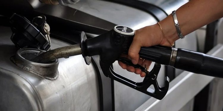 Petrobras reduz preços de venda de diesel para as distribuidoras