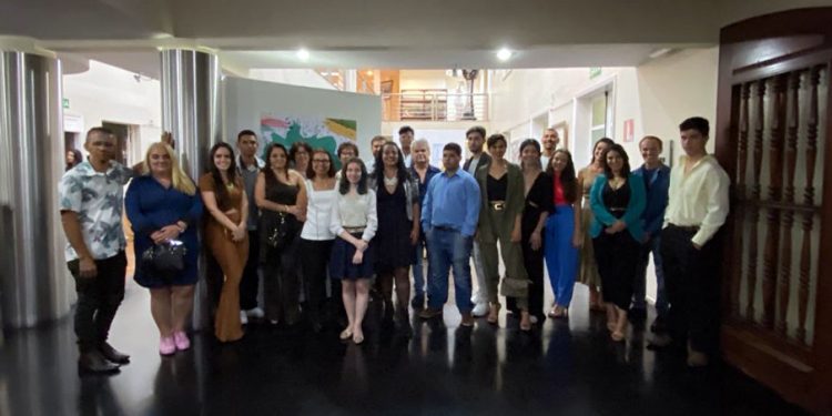 Fundação Aperam Acesita abre a exposição Olhares Diversos