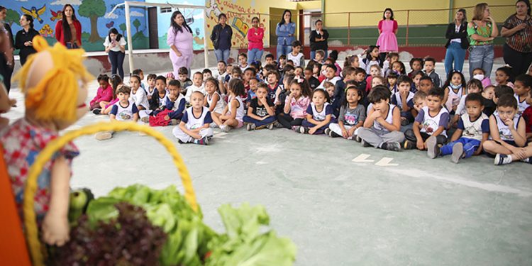 Alimentação saudável é tema do Programa Saúde nas Escolas em Timóteo