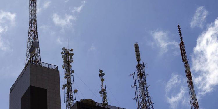 Anatel determina repasse do ICMS ao consumidor