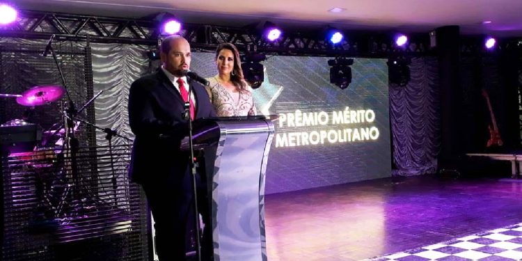 Revista MaisVip comemora sua centésima edição