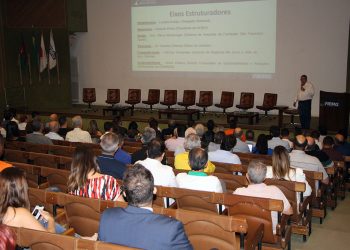 Candidatos assinam termo de compromisso com Agenda de Convergência do Vale do Aço