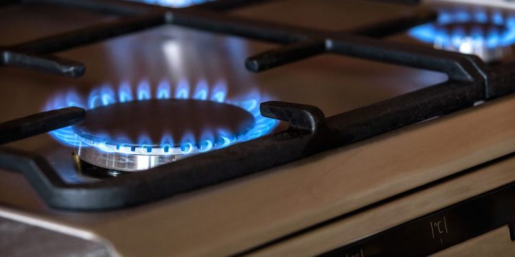 Petrobras reduz preço do gás de cozinha para distribuidoras