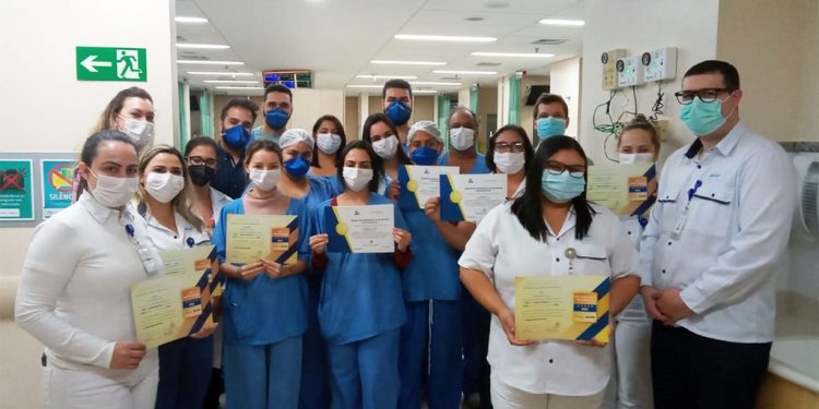 HMC recebe certificado de excelência em UTIs pela maior base de dados do mundo