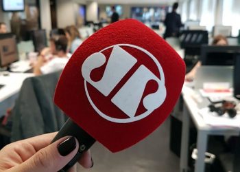 Jovem Pan rebate ataques da Folha de S.Paulo e da revista Piauí