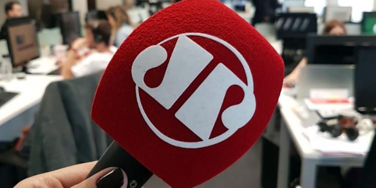 Jovem Pan rebate ataques da Folha de S.Paulo e da revista Piauí