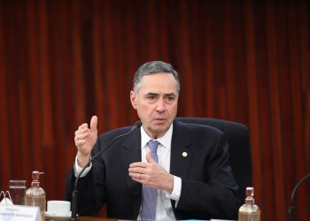 Maioria do STF mantém suspensão de piso da enfermagem