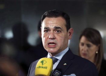 Presidente Bolsonaro recebe missão da OEA que observará eleições