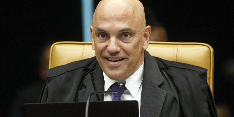 Alexandre de Moraes veta investigações contra institutos de pesquisa