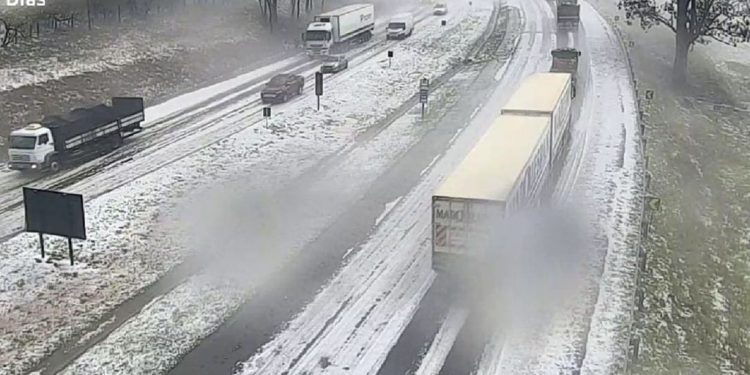 Inmet alerta para tempestade e chuva de granizo em quase 400 municípios mineiros
