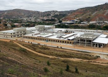 DER-MG homologa licitação para conclusão das obras do Hospital Regional de Teófilo Otoni