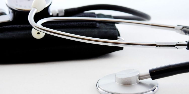 Programa Médicos pelo Brasil prorroga inscrições para bolsistas
