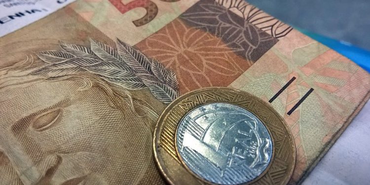 Minas paga mais uma remessa do passivo de férias-prêmio nesta quarta (30)