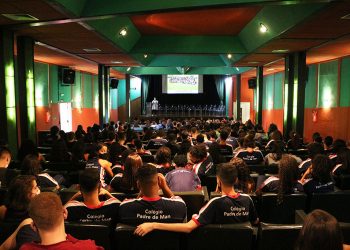 Padre de Man e Católica Timóteo promovem evento de preparação para o Enem