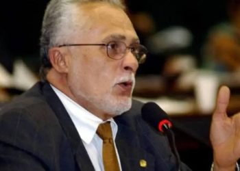 José Genoino promete retaliação contra igrejas no governo do PT