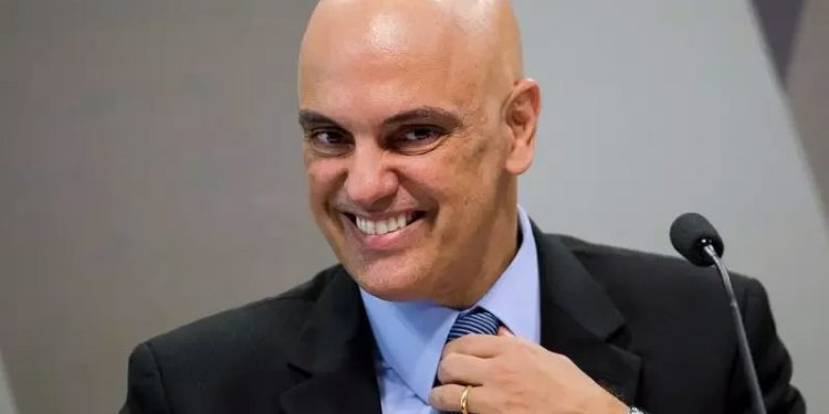 Revista elege Alexandre de Moraes brasileiro do ano 2022
