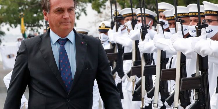 Bolsonaro nega viagem e encontro de despedida nesta quarta