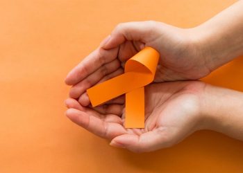 Dezembro Laranja alerta para prevenção ao câncer de pele