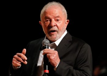 Lula vai criar secretaria para monitorar redes sociais