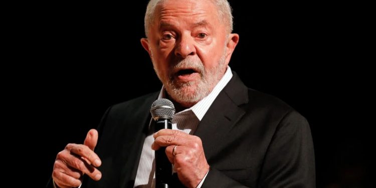 Lula vai criar secretaria para monitorar redes sociais