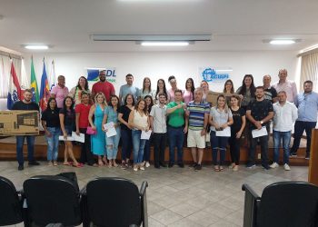 Aciapi e CDL de Ipatinga entregam prêmios da campanha Natal Premiado