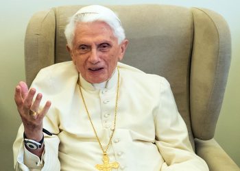 Papa emérito Bento XVI segue em situação estável, informa Santa Sé