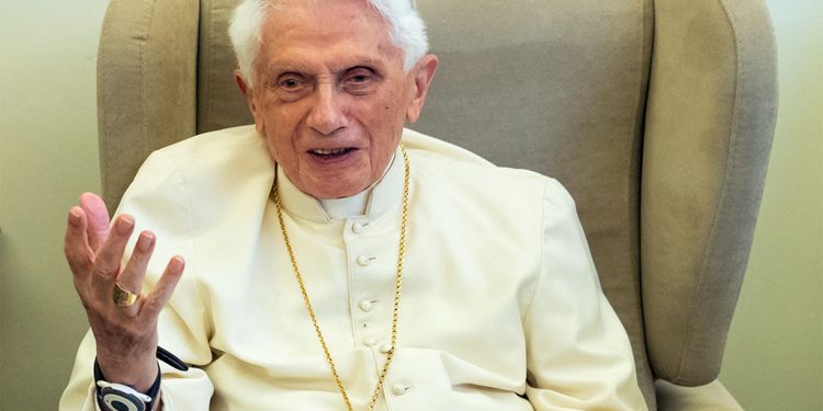 Papa emérito Bento XVI segue em situação estável, informa Santa Sé