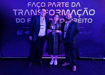 Assessoria Jurídica da Cenibra recebe prêmio da AB2L