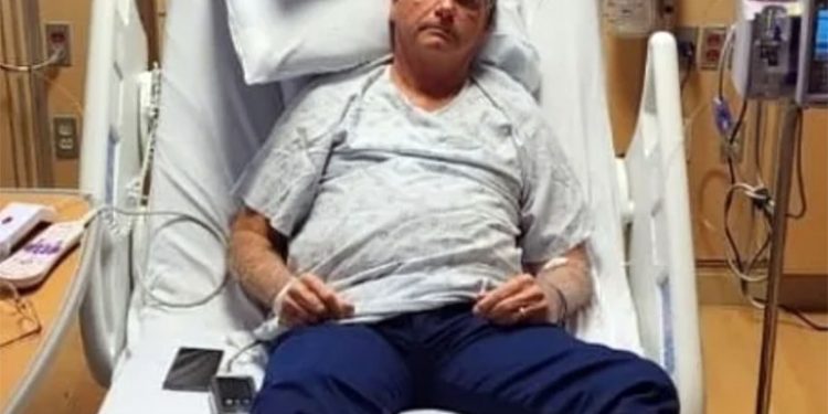 Bolsonaro terá que passar por cirurgia quando voltar ao Brasil, diz médico