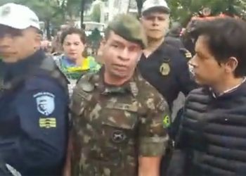 Exército intervém a favor de manifestantes em BH