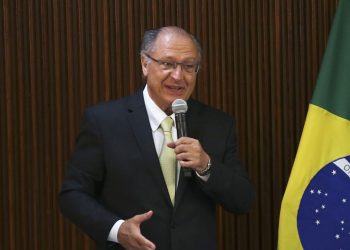 Só Lula ganharia eleição do ano passado, diz vice-presidente